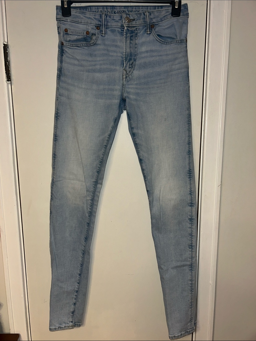 American Eagle Outfitters Light Blue Skinny Jeans - Size 29x34
